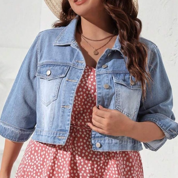 Plus Light Wash Button 3/4 Sleeve denim Cropped Jean Jacket - Picture 13 of 13